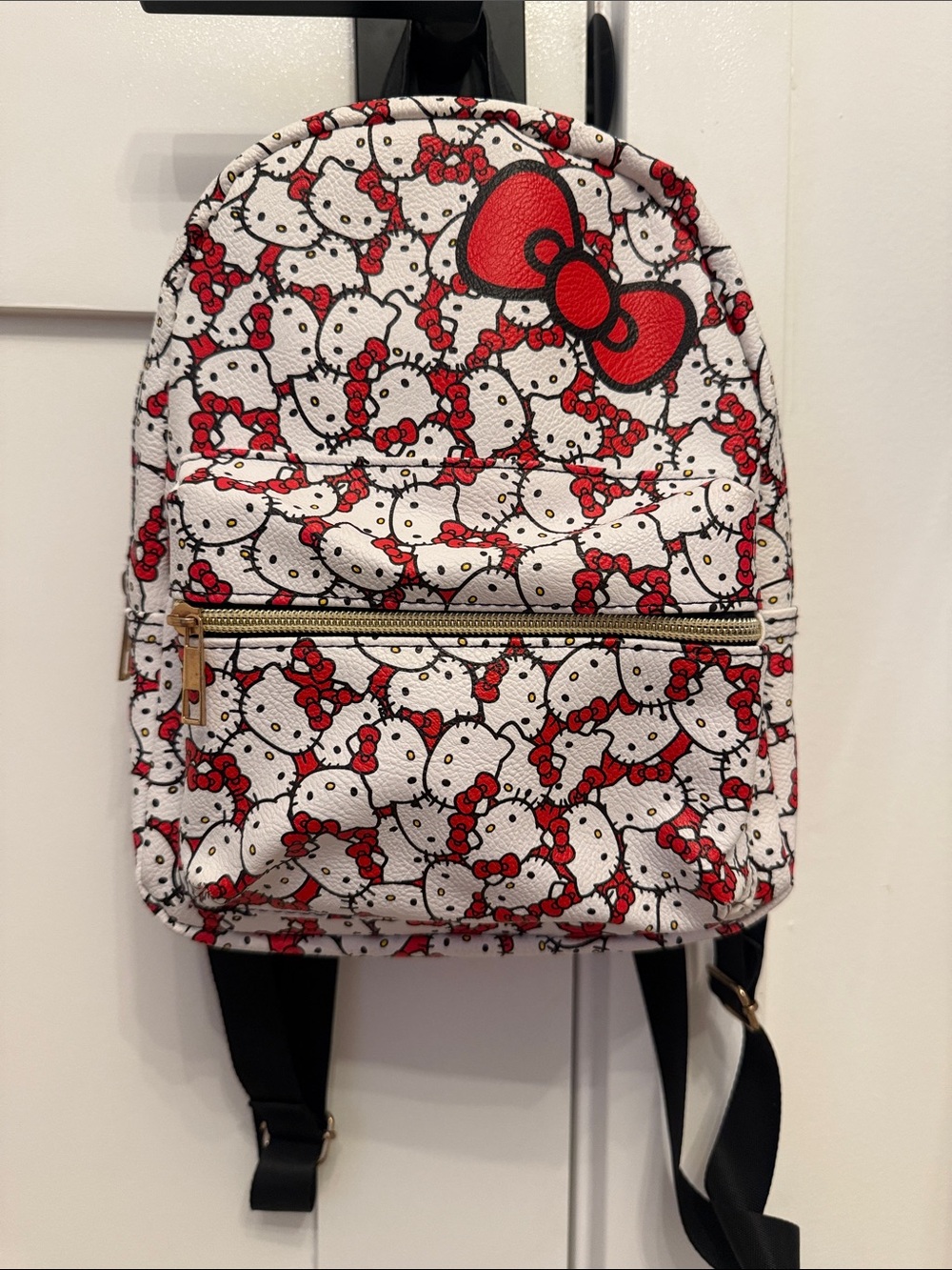 Hello Kitty White & Red Patterned Mini Backpack